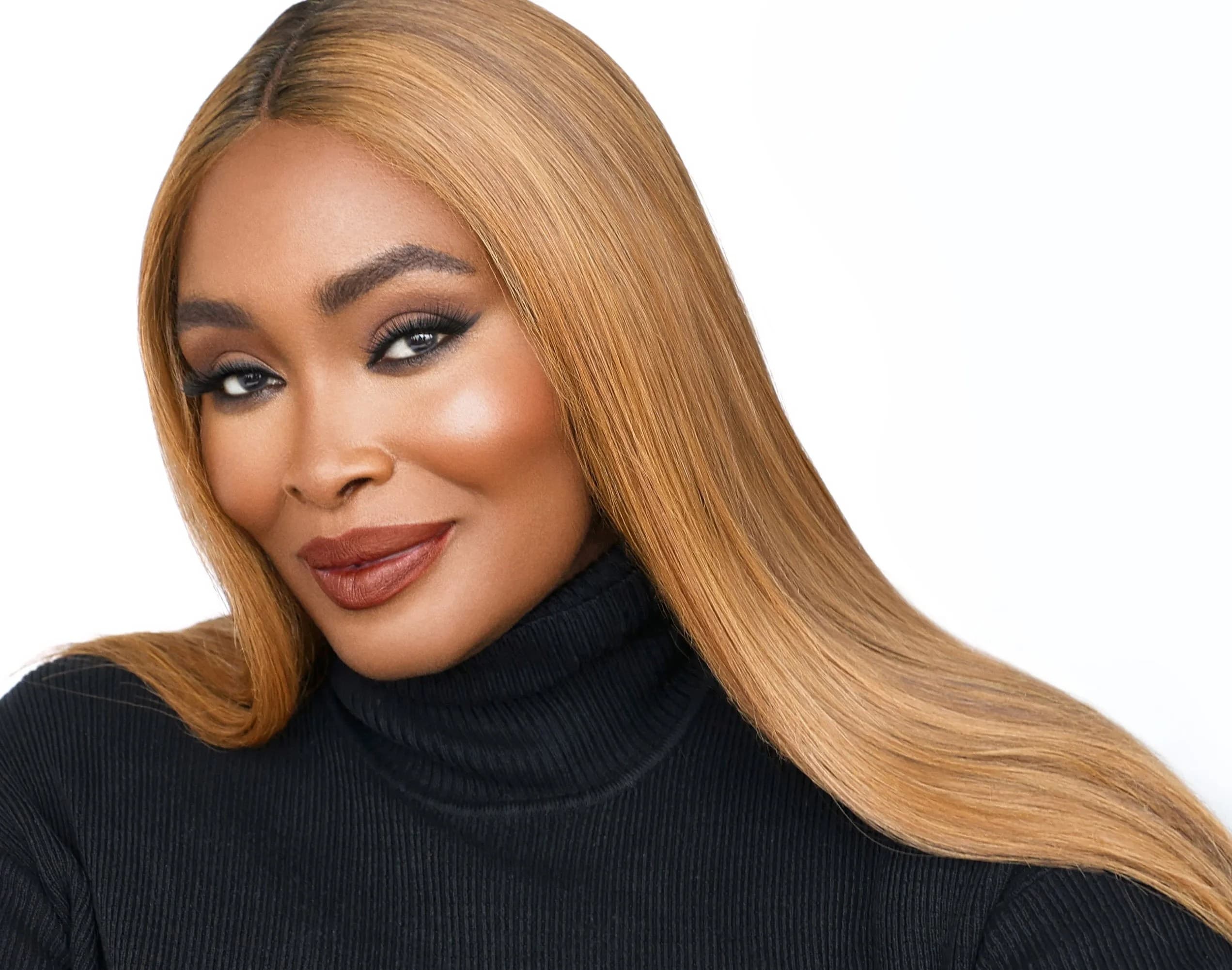 Kim Baker, GLAMAZON Beauty Founder