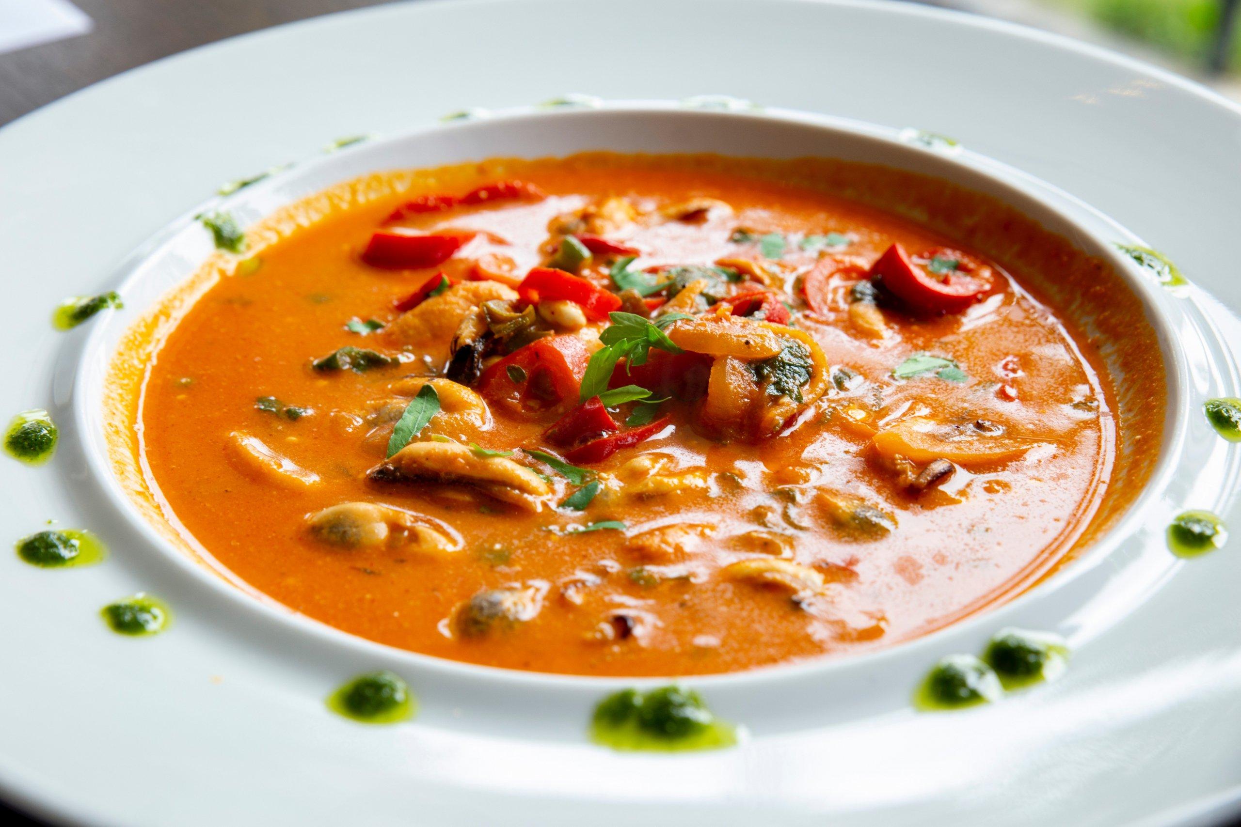 Easy vegetarian soups to warm your belly this winter.