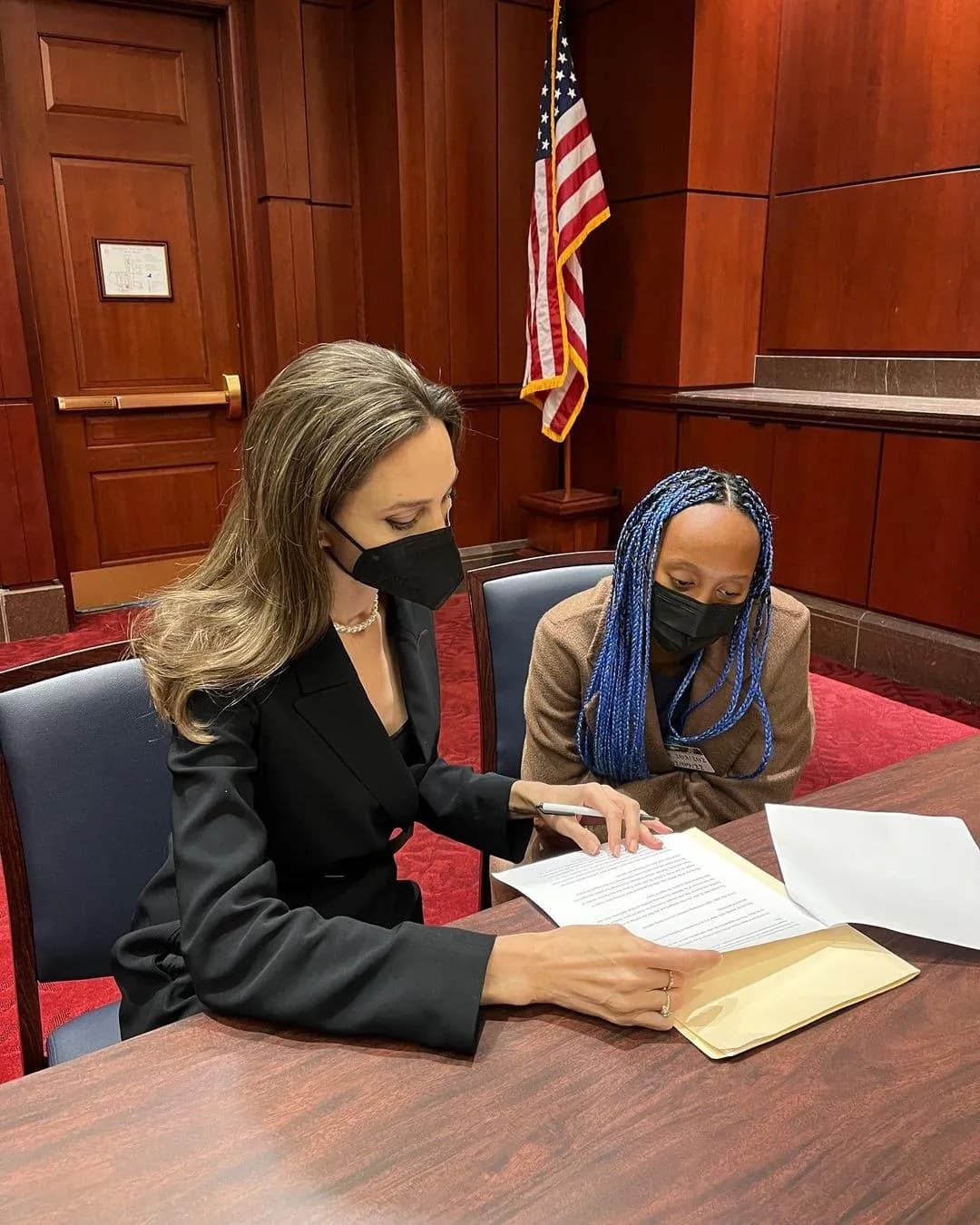 Angelina Jolie’s daughter, Zahara, heads to Spelman College — cover