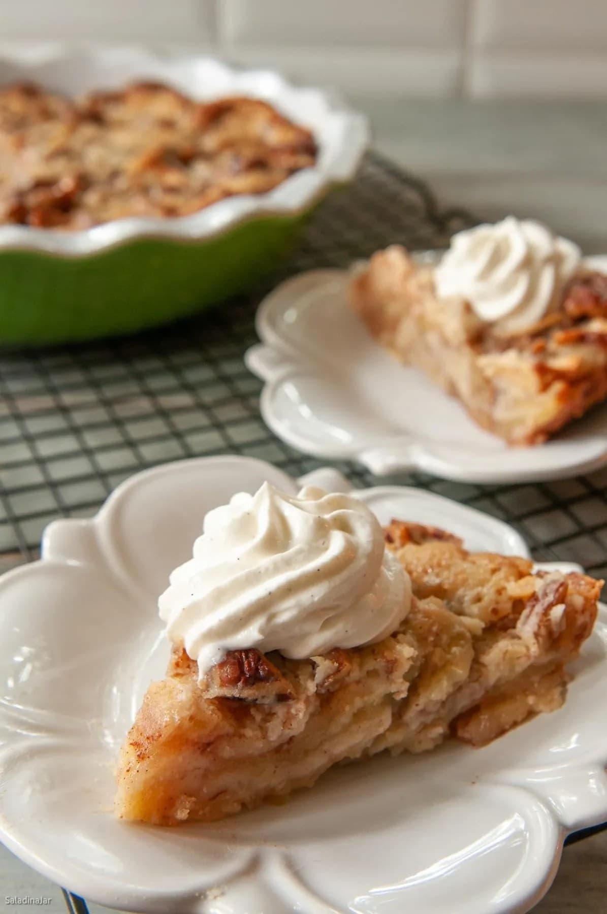 Cooking With Que’s Crustless Apple Pie — cover